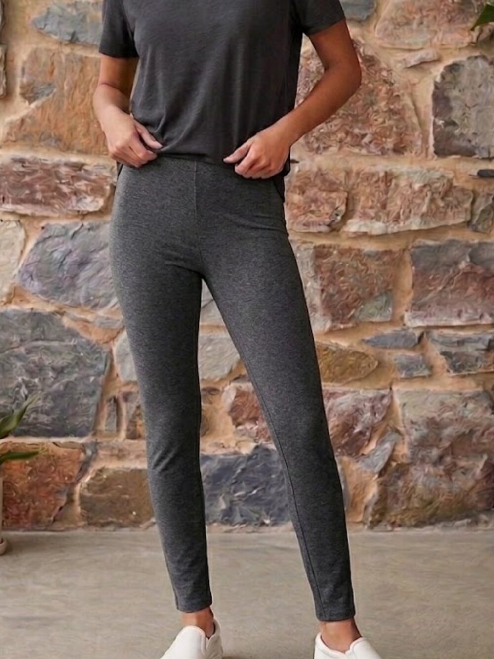 VINCE Pull On Style Leggings in Heathered Charcoal Gray Size Small